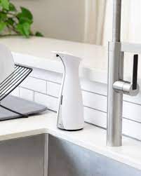 It's a better alternative to the popular yishuo premium automatic soap dispenser, another stainless steel dispenser it has a striking resemblance to. Best Automatic Soap Dispensers For Your Home Martha Stewart