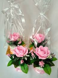 поделки на 8 марта из гофрированной бумаги и конфет Buket Iz Konfet Kompliment Korporativnyj Podarok Ot 5 Sht Zakazat Na Yarmarke Masterov 84l45ru Sedobnye Bukety Mytishi Buket Iz Konfet Cvety Iz Krep Bumagi Detskie Podelki Na Rozhdestvo