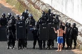 Resultado de imagem para foto Presidente libera a atuação das Forças Armadas dentro dos presídios brasileiros