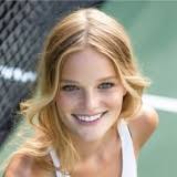 Do you think Kurt Bean Cobain from Nirvana and Lisa Marie Presley Elvis  daughter would have made a cute couple?