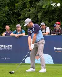 Born 19 october 1982) is a south african professional golfer who won the 2010 open championship. European Tour Louis Oosthuizen S Swing In Slow Mo Facebook