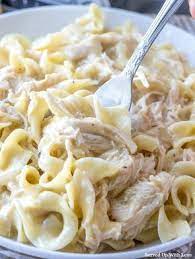 Crock Pot Chicken And Noodles Chicken Crockpot Recipes Crockpot Chicken And Noodles Creamy Chicken And Noodles