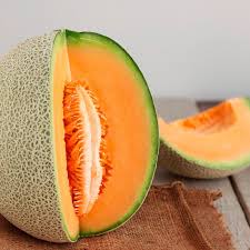 Monash university recommends ½ cup servings (90 g). Can Dogs Eat Cantaloupe