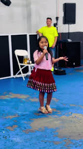 La emoción de Valery antes de cantar en USA