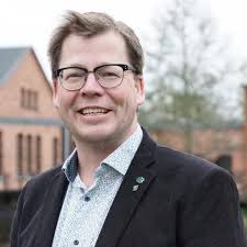 Det blev jul även i år! 🎄✨Granen klädd, första bingobrickan duttad på  uppesittarkvällen och någon minusgrad med några snöflingor på backen.  Härligt. Låt julen komma. Med önskan om God Jul & Gott