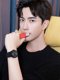 Vì Sao Trong Bụng Của Vu Menglung Có Usb