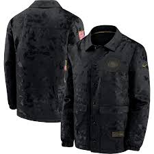 Echte fußballfans unterstützen ihre mannschaft oder ihren lieblingsspieler bei jedem spieltag und turnier. Men S Nike Black San Francisco 49ers 2020 Salute To Service Sideline Satin Full Snap Jacket