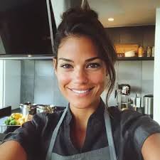 Ja'nisha Robinson (iamjanishalanae)