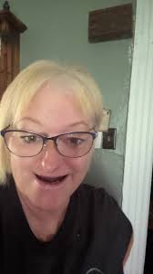 Kathi (@kathiztruth)