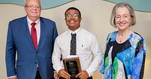 Students honored with Galveston Youth Leadership Awards