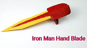People also love these ideas now make a hole in the sheet with the help of the screwdriver and broaden the hole with the help of a wire cutter so that the scissor can be inserted in it. How To Make Iron Man Hand Blade With Cardboard Herunterladen
