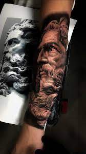 Tatuador colaborador en especialista en pedro acosta garcía 43 años venezolano radicado en gijón asturias (españa).tengo más de 23 años tatuando y aproximando unos 12 años. Pedro Acosta Imperiumtattoo Zaragoza