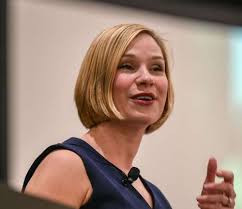 #147: Four Habits Yoga and Public Speaking Have in Common — Christine Clapp,  DTM