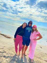 And sometimes you just need a week with your family. ❤️ It didn't hit me, how  far away I've moved, until I looked at a map… Charlotte to Seattle. 🌎 From  the