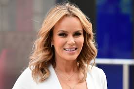 Amanda holden's ex husband les dennis speaks out on age gap amanda holden brands piers morgan an 'a******e' les dennis married lynne webster at the age of 21 in 1974 and the couple had a son. Amanda Holden Reported To Police Over Covid Rule Break Evening Standard