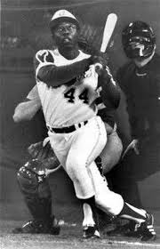 Hank Aaron Sets New Home Run Record Apr 8 1974 Phuque Barry Bonds Baseballnews Braves Baseball Baseball History Hank Aaron
