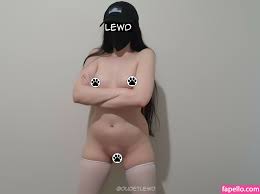 DudeTL / dude.tl Nude Leaked Patreon Photo #4 - Fapello