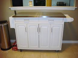 picture of columnar small kitchen