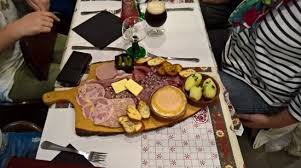 La Taverne D Alsace Claye Souilly Restaurant Avis Numero De Telephone Photos Tripadvisor