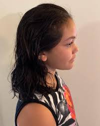 Medium box braids with triangular parting, turquoise and purple hair  extensions #hairstyles #hairbraiding #hairextensions