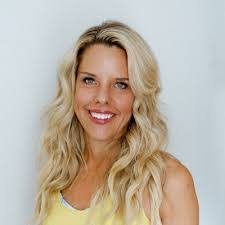 Jennifer Bruning's Instagram, Twitter & Facebook