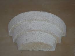 Enots è una lampada da terra e applique in pietra leccese nata dall'idea della designer, elena poggianti, di rendere leggero e flessibile un materiale così statico e pesante come può essere la pietra leccese. Applique In Pietra Carpara 3 Pitardi Cavamonti Estrazione E Lavorazione Pietra Leccese Melpignano Lecce Salento Puglia Italia By Netpollwork