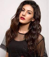 Amyra dastur (born 7 may 1993) is an indian actress who has starred in hindi, tamil, international and telugu films. Amyra Dastur Age Height Boyfriend Parents Movies Biography Wiki