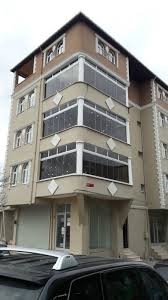 Gelin önce isterseniz görsel olarak bi göz atalım cam balkon mu pvc pimapen balkon mu daha cazip alttaki resimde iki örnekle karşılaştıralım, daha sonra detaylı artı ve eksilerini tespit edelim. Katlanir Surgulu Cam Balkon Modelleri Ve Fiyatlari