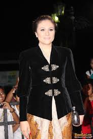 Beautiful Black Velvet Kebaya Model Baju Wanita Gaun Batik Pakaian Wanita