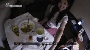 Those who are curious about diet and fitness secrets of jennie, you are wellcome. Jennie Blackpink Eating Blackpink Reborn 2020