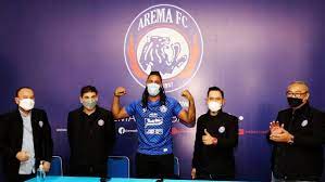 Arema café & restaurant · weitere informationen über arema café & restaurant in berlin · weitere artnights in arema café & restaurant in berlin . Arema Fc Kontrak Striker Portugal Carlos Fortes