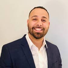 Jonathan Boss's Instagram, Twitter & Facebook