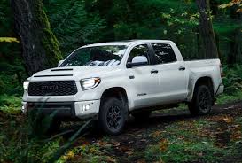 Tundra off ers select models capable of towing at least ﬁ ve tons, including the 4x2 regular cab long bed with an available 5.7l v8 that has a standard towing capacity of 10,400 lb.1 examine it closely and you'll see tundra's towing capacity is not just a paper promise. 2020 Toyota Tundra Drops The Smaller 4 6l V8 Gets More Expensive Adds More Trd Pro Options The Fast Lane Truck