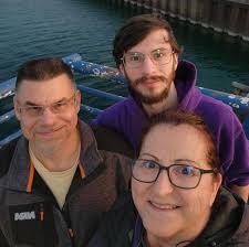 What are small objects near the ocean?