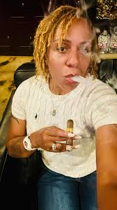 Cigar Smokers Friday Discussion