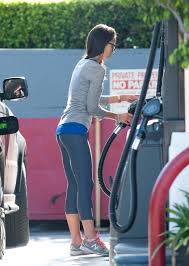 Nearing grace is a comedy drama romance that was written by jacob aaron estes, based upon based upon scott sommer's book, nearing grace. Fast Furious Jordana Brewster Still Drives A Range Rover Sport Autoevolution