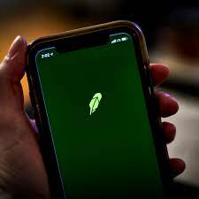 Since robinhood does not charge you comission they likely make money on the float, that's why they have 5 day wait. Robinhood Restores Gamestop And Amc Stocks After It Restricted Trades Vox