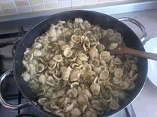 La cucina pugliese è una cucina saporita dai mille sapori, dai mille odori, dai mille nomi, dai poveri ingredienti. Cucina Pugliese Wikipedia