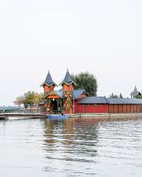 It has an area of 231 square miles (598 square km) and extends for 48 miles. All You Need To Know About A Day Trip To Lake Balaton From Budapest Hungary Ecocult