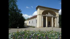 Der neue garten erstreckt sich um den halben heiligen see, nordwestlich der potsdamer innenstadt. Orangerie Im Neuen Garten Potsdam Preussische Schlosser Und Garten Berlin Brandenburg Youtube