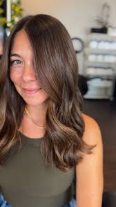 🍫 Soft dimension + effortless shine = brunette perfection 🤎, Cut color  and style by 𝗔𝘀𝗵𝗹𝗲𝘆 𝗔