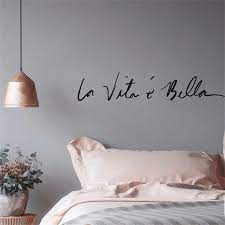 Di sini banyak contoh kata bijak dalam bahasa inggris dan artinya yang singkat tapi keren. Bahasa Italia Quote Stiker La Vita E Bella Hidup Ini Indah Stiker Dinding Dekorasi Rumah Ruang Tamu Motivasi Kata Kata D868 Wall Stickers Aliexpress