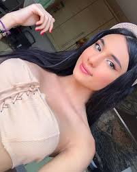 💛 @_madisonrendon 💛 . Cute Maddie! She's so cute and pretty, however not  without some confident attitude. 😎 . The Colombian aesthetics is something  the world should be grateful for, yet another