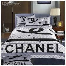 Bildergebnis Fur Parure De Lit Gucci Parrure De Lit Parure De Lit Decor De Lit