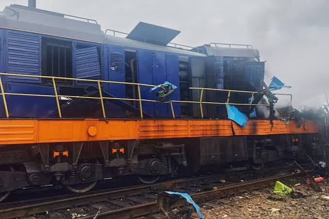 Ex-C.I.A Director on Train as Russian Drone Hits Ukrainian Station