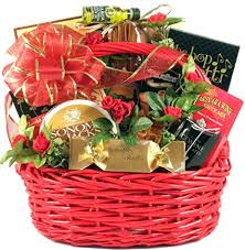 If you're trying to think of christmas gift basket ideas, opt for a cohesive holiday gift set instead. Amazon Com Date Night Romantic Gift Basket With Italian Themed Dinner For Two Including Handmade Pasta Deluxe Sauce Mix Breadsticks And Desserts Grocery Gourmet Food