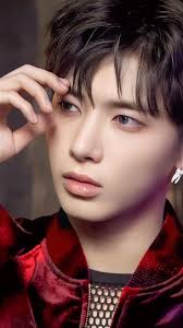 Pin oleh Carla Roque di TXT KANG TAEHYUN di 2025