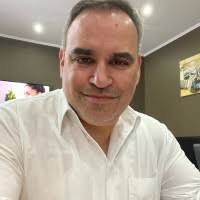 100+ Profile mit dem Suchbegriff „Hinkel“