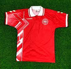 Shop for the latest 100% official denmark football kits and accessories here. Denmark Home Fussball Trikots 1995 1996