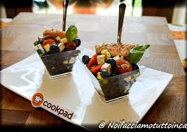 Check spelling or type a new query. Ricetta Riso Venere Con Zucchine Marinate Pomodorini Feta Olive Nere Mirtilli E Salmone Scottato Di Pierre E Vivy Noifacciamotuttoincasa Cookpad
